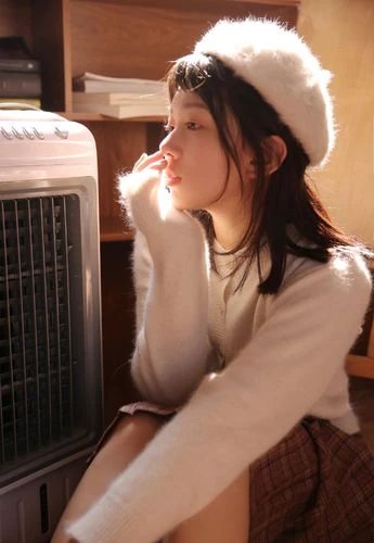 AI聊天机器人人气下滑 隐私与人际偏好成剧情转折