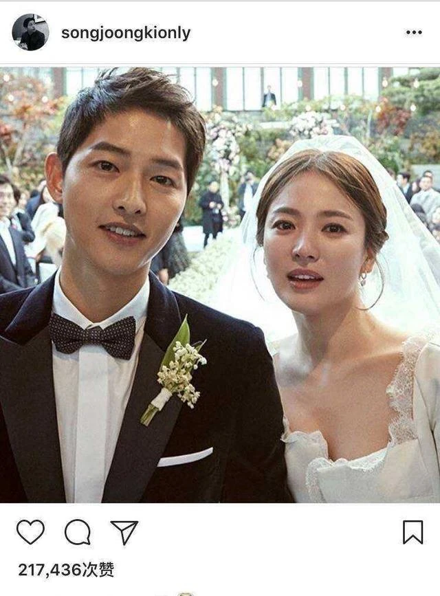 李兰迪雪人毛绒帽自拍太甜？元气出游造型盘点