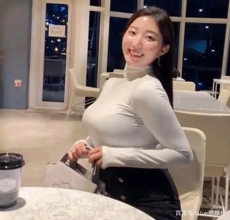 乔治与凯特温网同框 王子大变样引热议