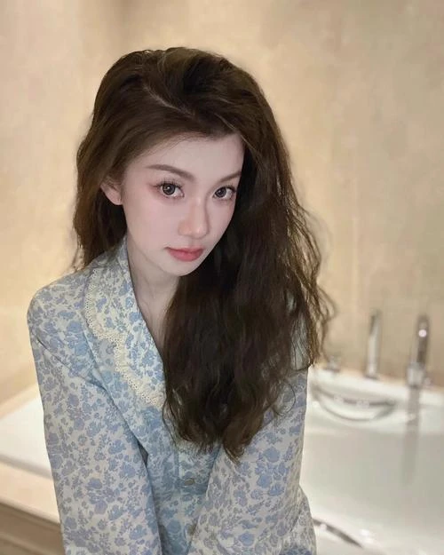 小白吱吱吱
