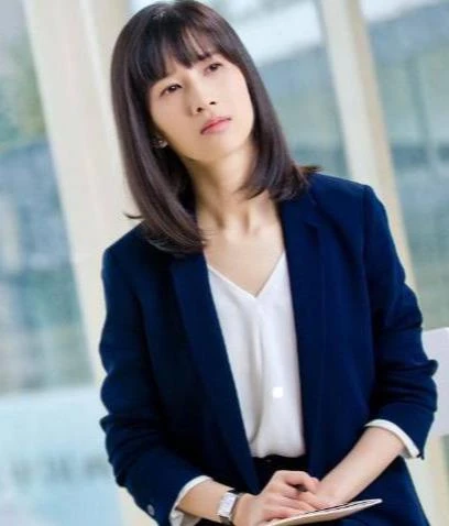 张雪阿里总部玩滑滑梯 自曝找马云借钱内幕揭秘