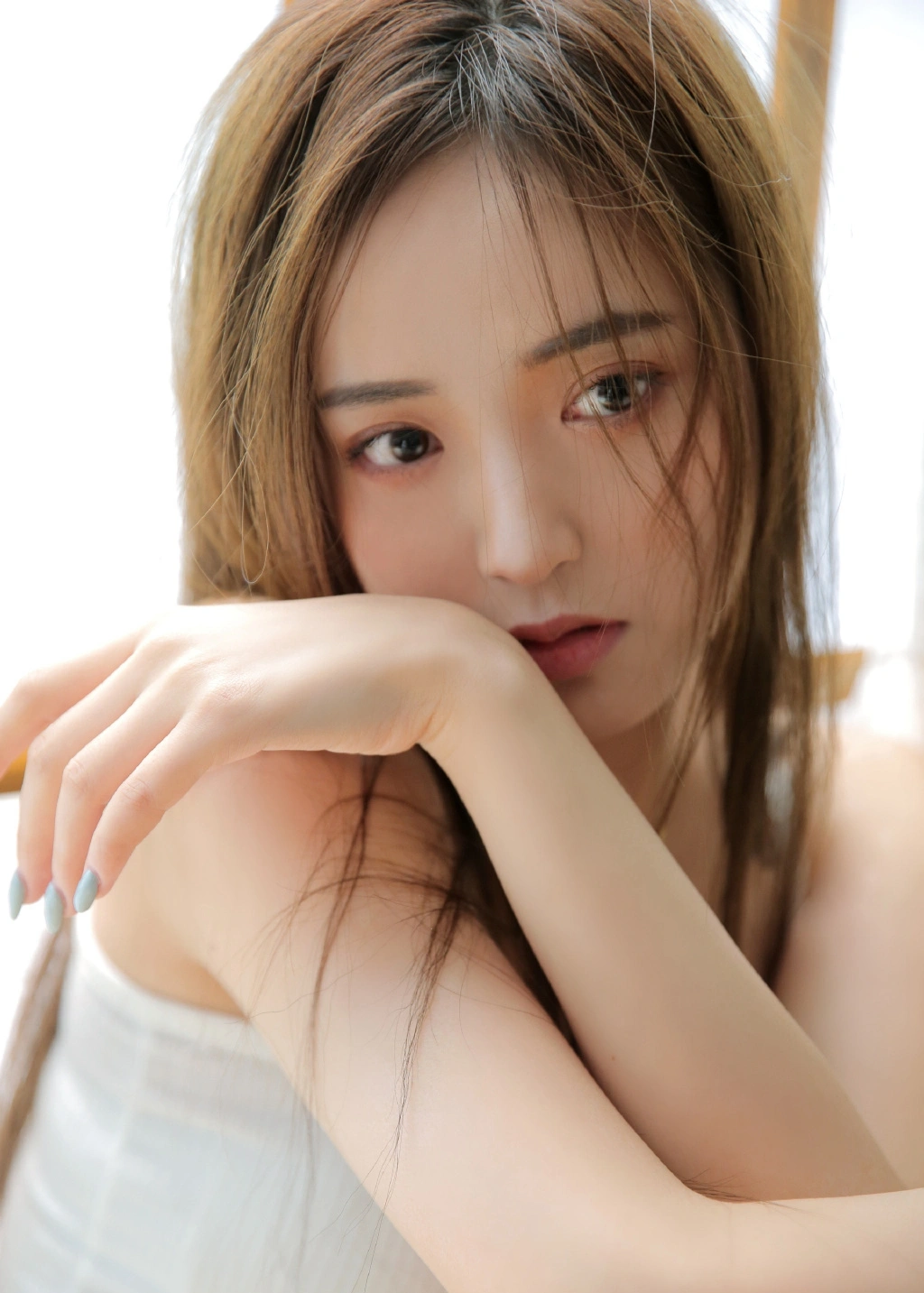 马丽于洋新片部落认亲 爱的拥抱能否暖哭观众